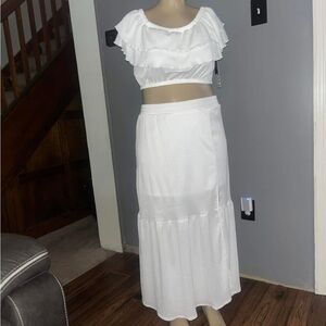 Elegant White Maxi Skirt set - L